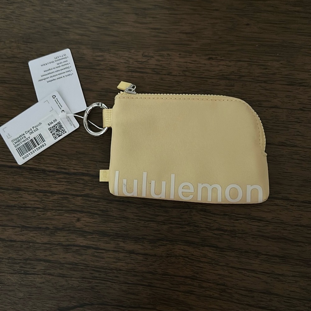 Lululemon card pouch